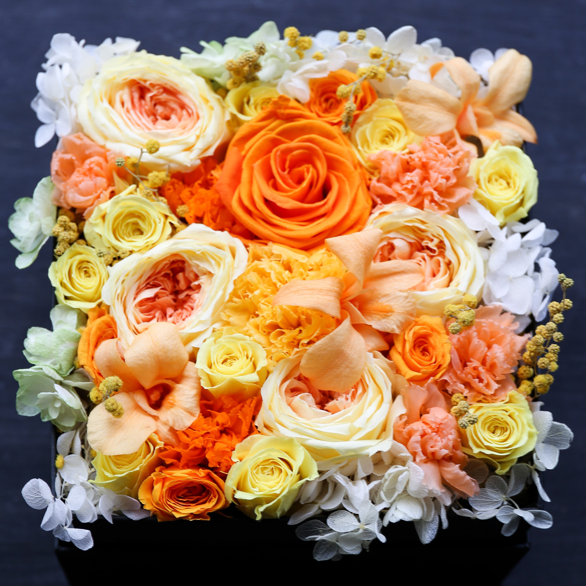 プリザーブドフラワーボックスの写真