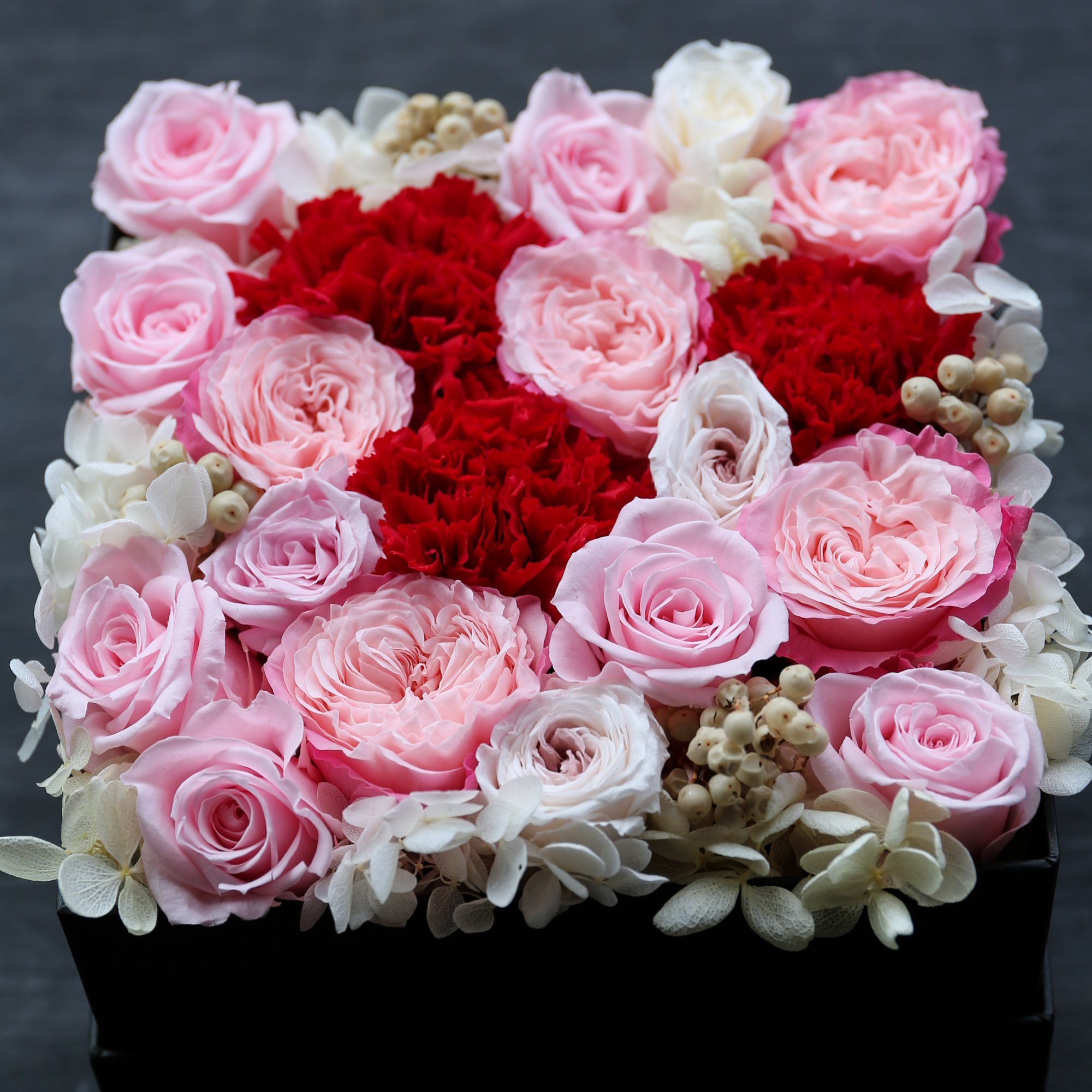 プリザーブドフラワーボックスの写真