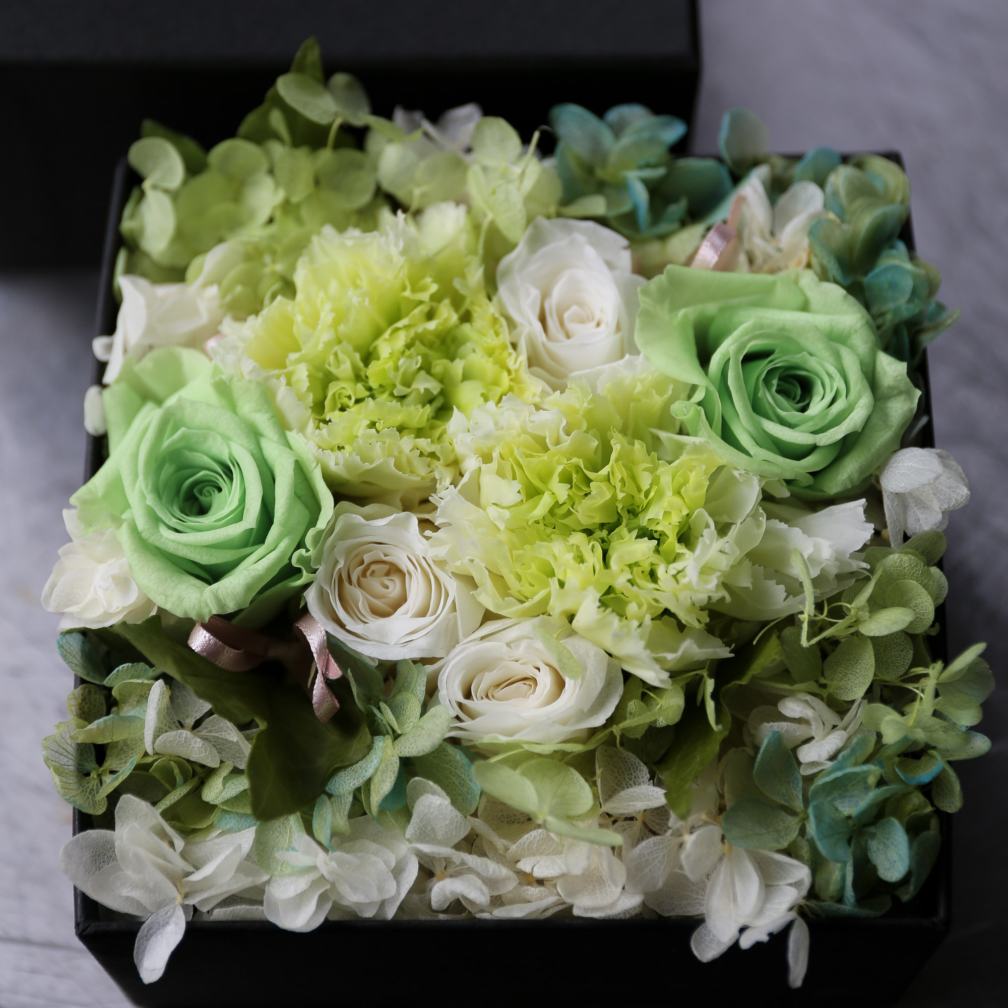 東京・吉祥寺 DECOR FLORAL プリザーブドフラワーボックス、花贈りのページ