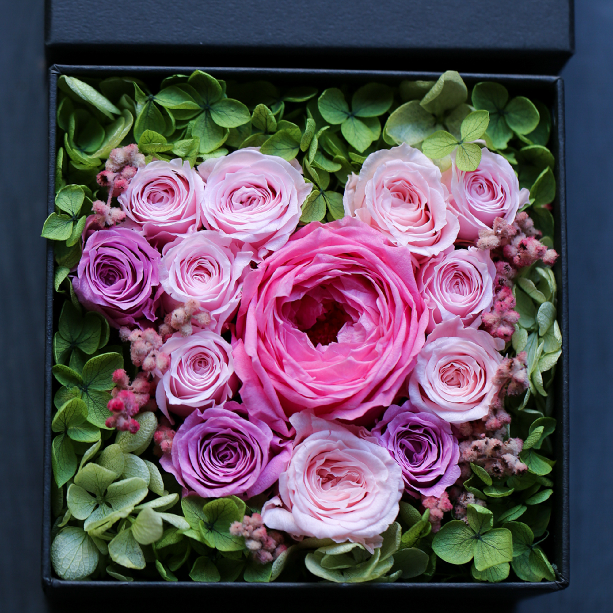 プリザーブドフラワーハート型ボックスの写真